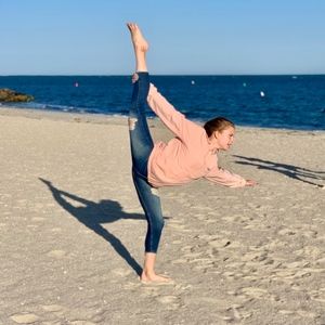 Meet your Posher, Alexis